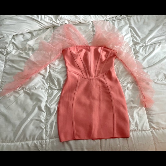 New! Off the shoulders Bandage Dress - Picture 3 of 4